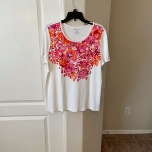 NWOT - White Stag floral top